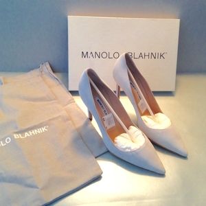 MANOLO BLAHNIK WHITE SUEDE STILETTO HEEL SHOES